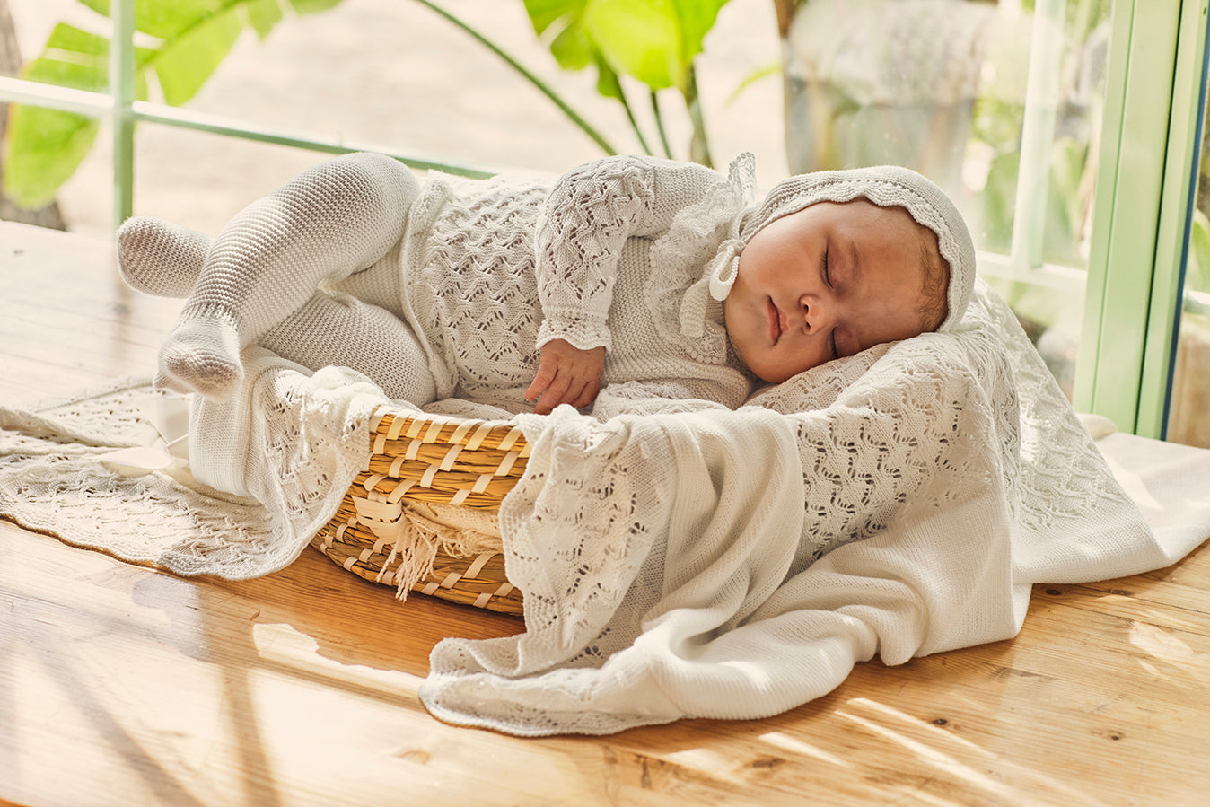 3-PIECE BABY SET IN LIN KNIT WITH DIAMOND PATTERN